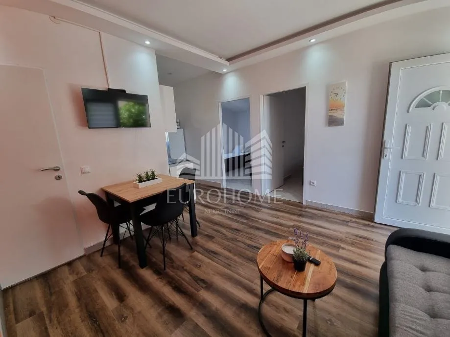 vir, kompletno renovirana kuća s 5 apartmana - slika 4