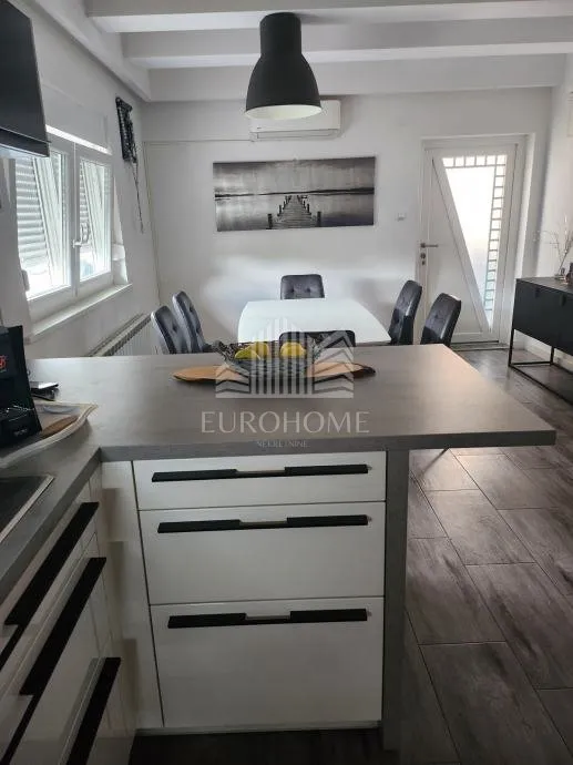 prilika!! namještena kuća sesvete, 1640€/m2 - slika 4