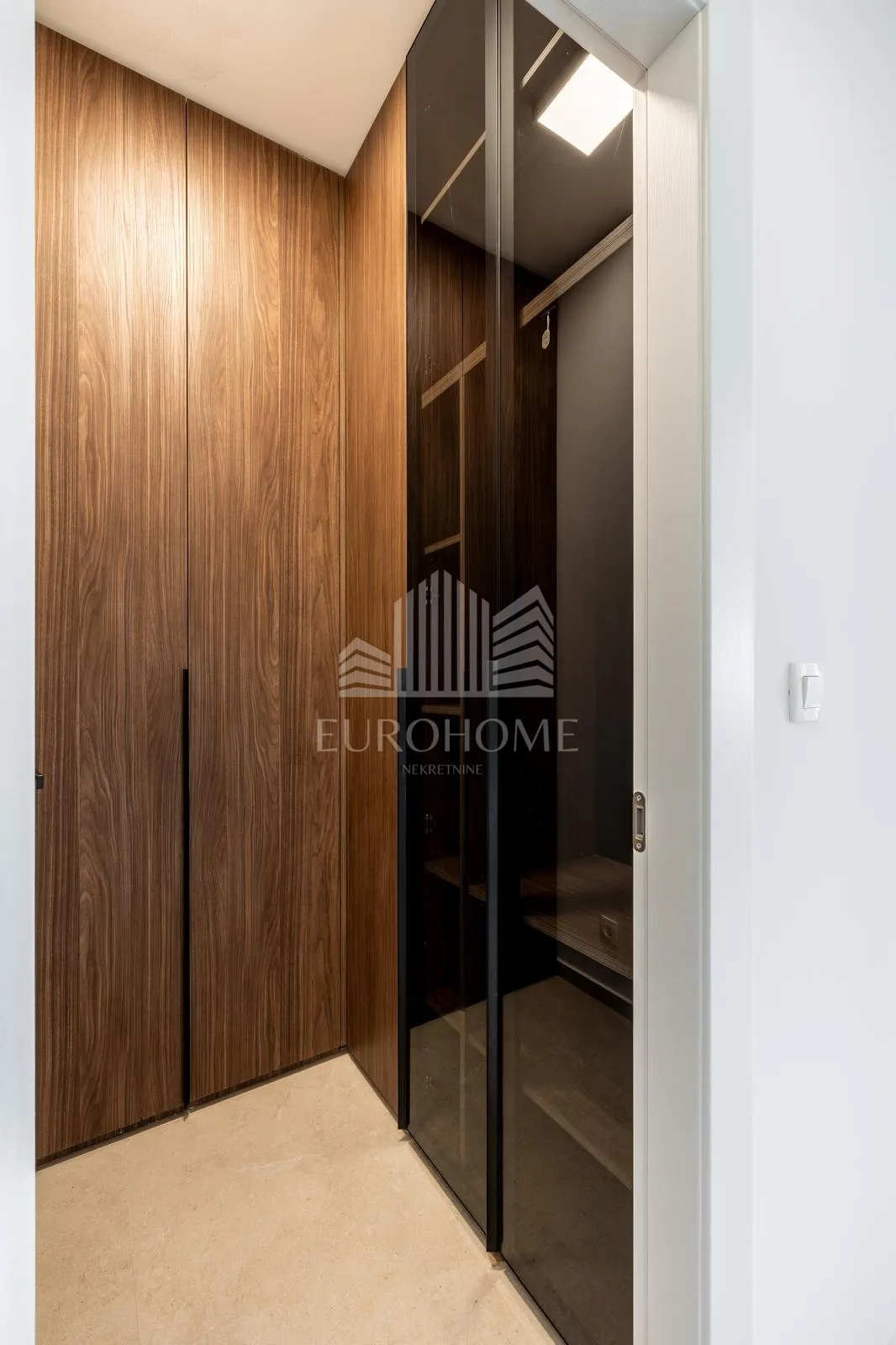 split, luxury villa, for 6 months or one year rent - slika 24