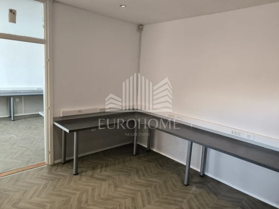 poslovni prostor površine 421m2 - trnje - - slika 8