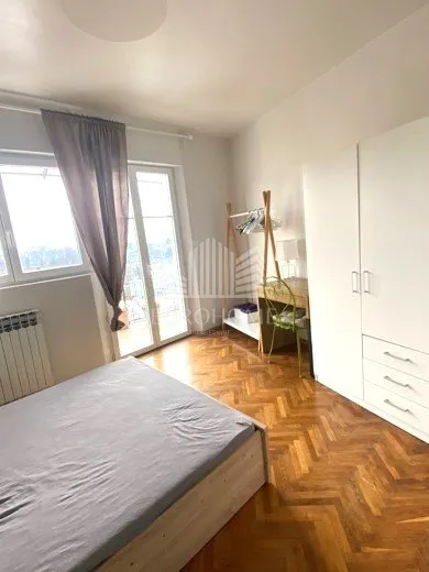 pantovčak,1860€/m2 , duplex kuća od 322 m2 - slika 2