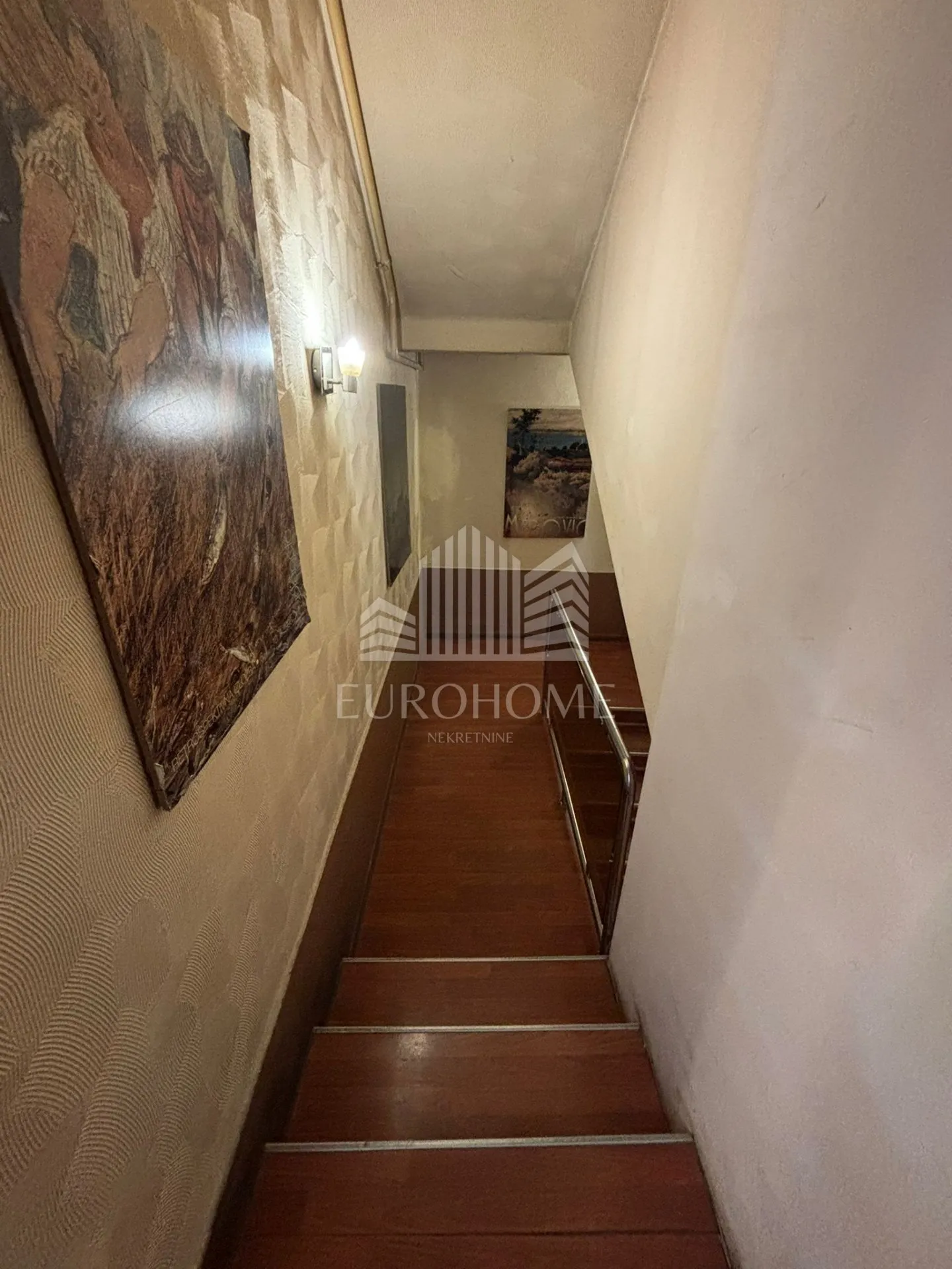 poslovni prostor 160m2, opremljen kao restoran - trnje - - slika 9
