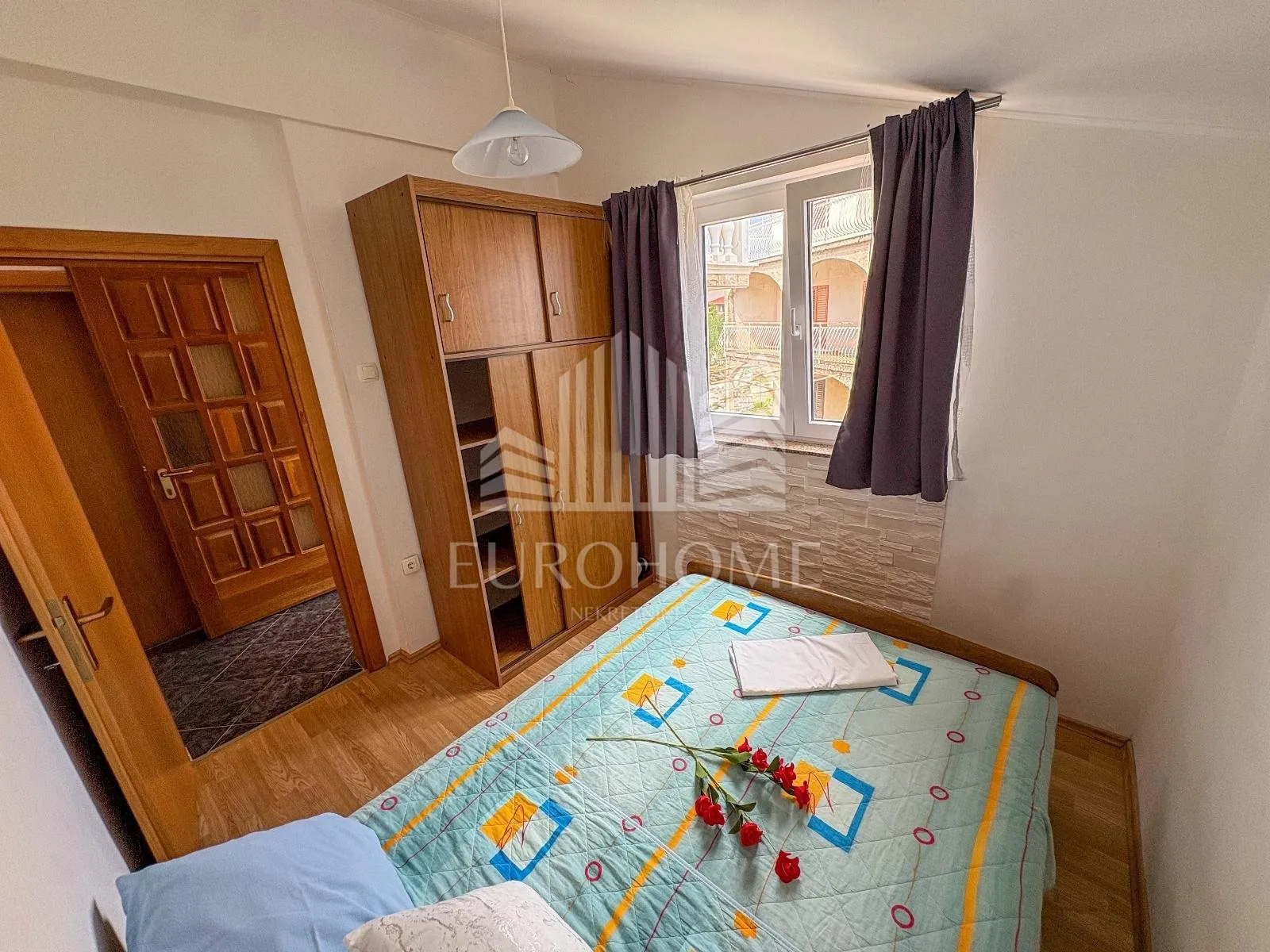 vodice, apartman 50m2, 20m od plaže - slika 4