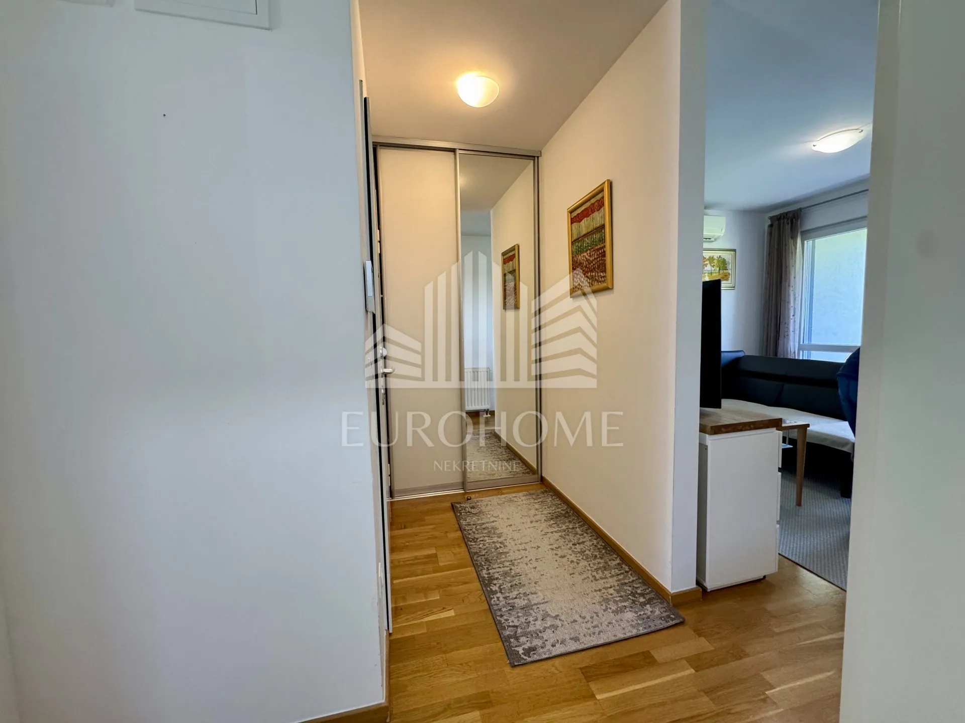moderan dvosoban stan 61 m², lođa, parking, spremište - slika 7