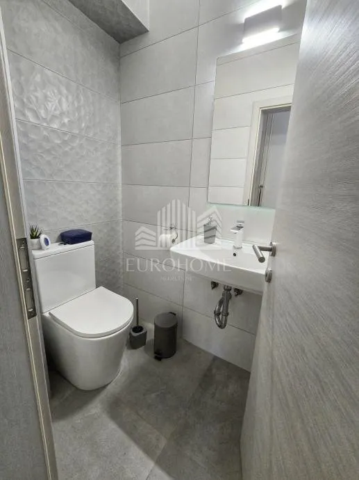 osijek, donji grad - četverosoban stan, 95 m², potpuno namješten i opremljen - slika 12