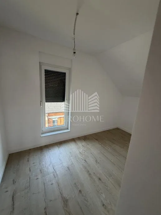 3-soban stan 90 m², lođa, 2 kupaonice, 2pm - slika 9