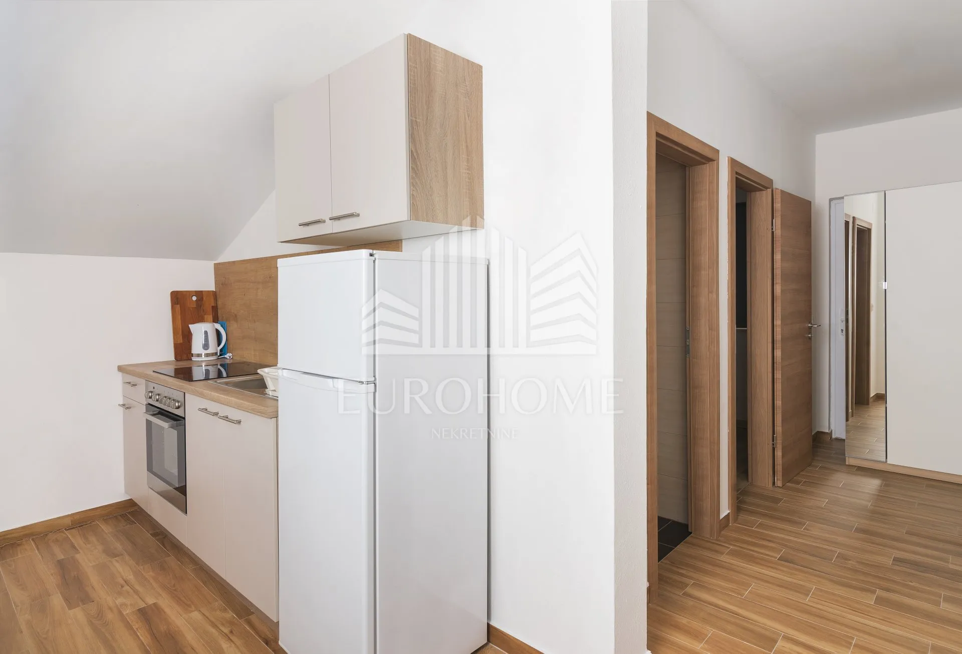 prilika! villa s bazenom 280m2, posedarje - slika 22