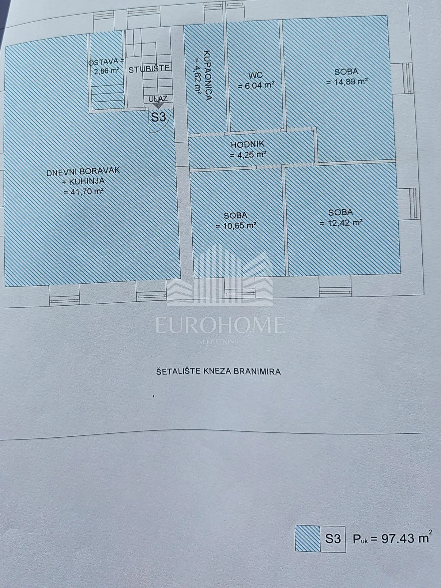 benkovac,centar grada,trosoban stan za renvaciju,97m2,90.000€ - slika 2