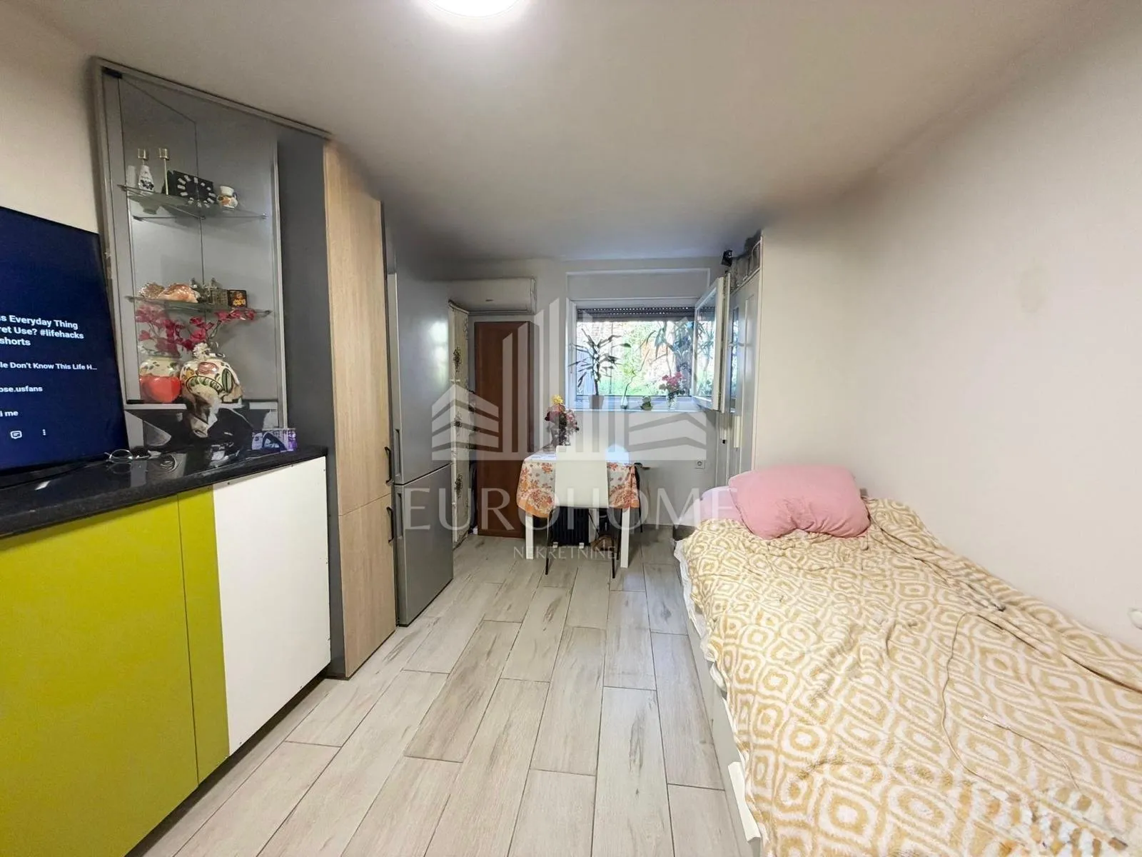 Garsonijera Trešnjevka - Tratinska - - Zagreb