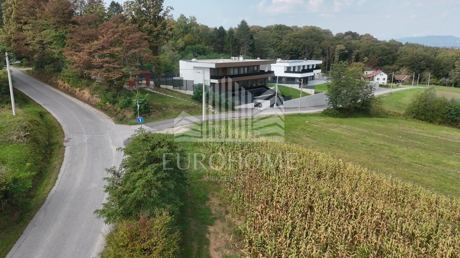 luksuzna vila 645 m² s unutarnjim bazenom i garažom za 5 automobila - slika 13