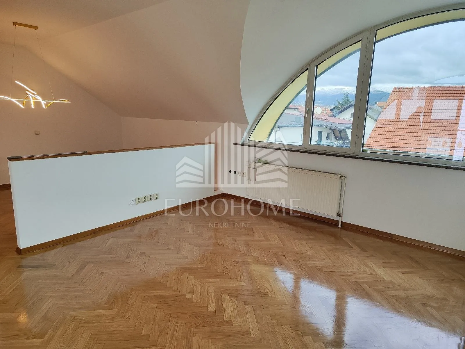dvoetažni stan u zgradi, 3 sobe + 4 kupaonice – gornja dubrava - slika 2