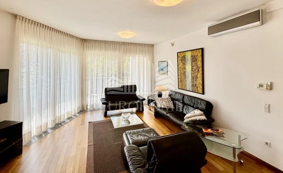 ČETVEROSOBNI STAN 135m2, SREBRNJAK, MAKSIMIR - Zagreb