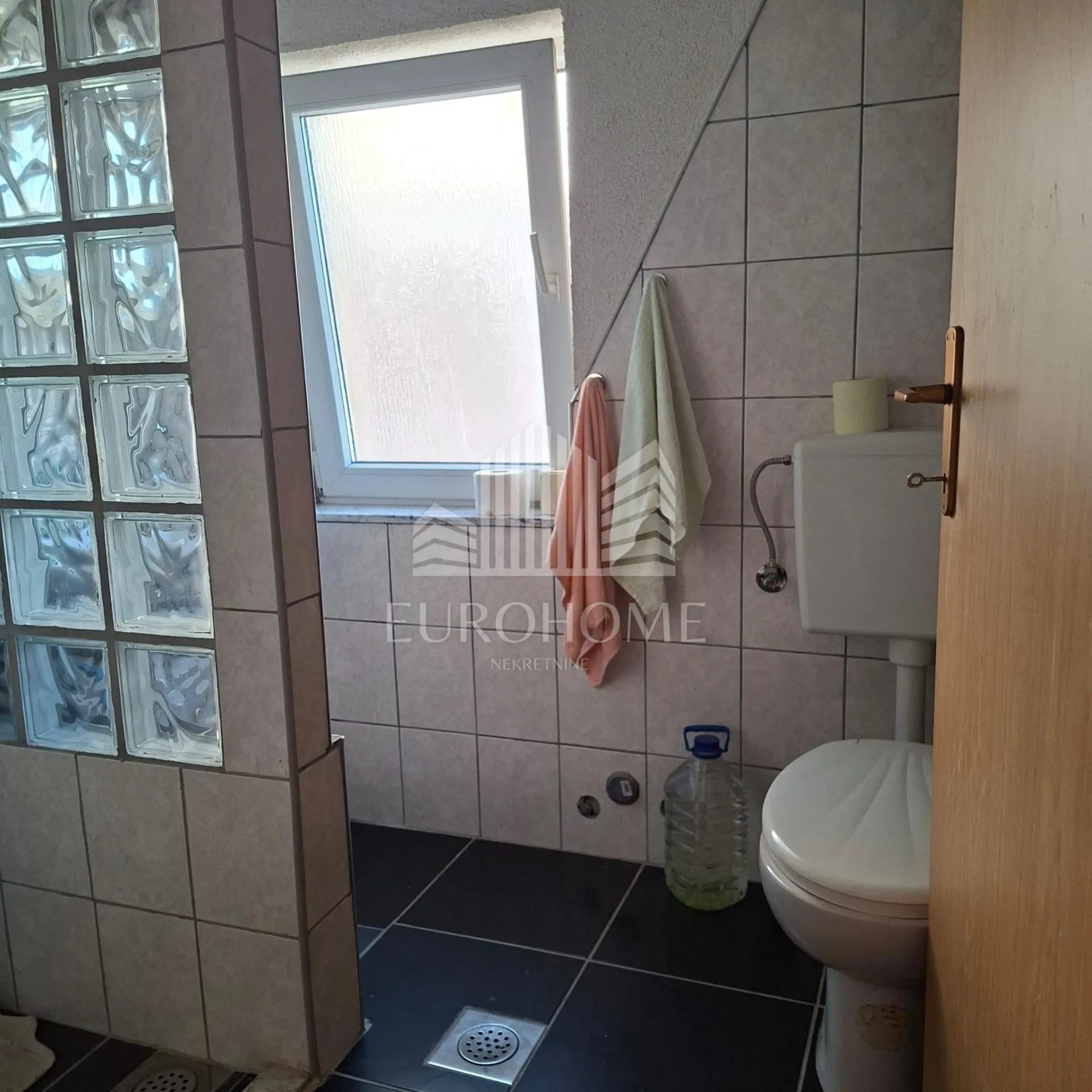prostrana obiteljska kuća u mošćenici – 387 m² - slika 13