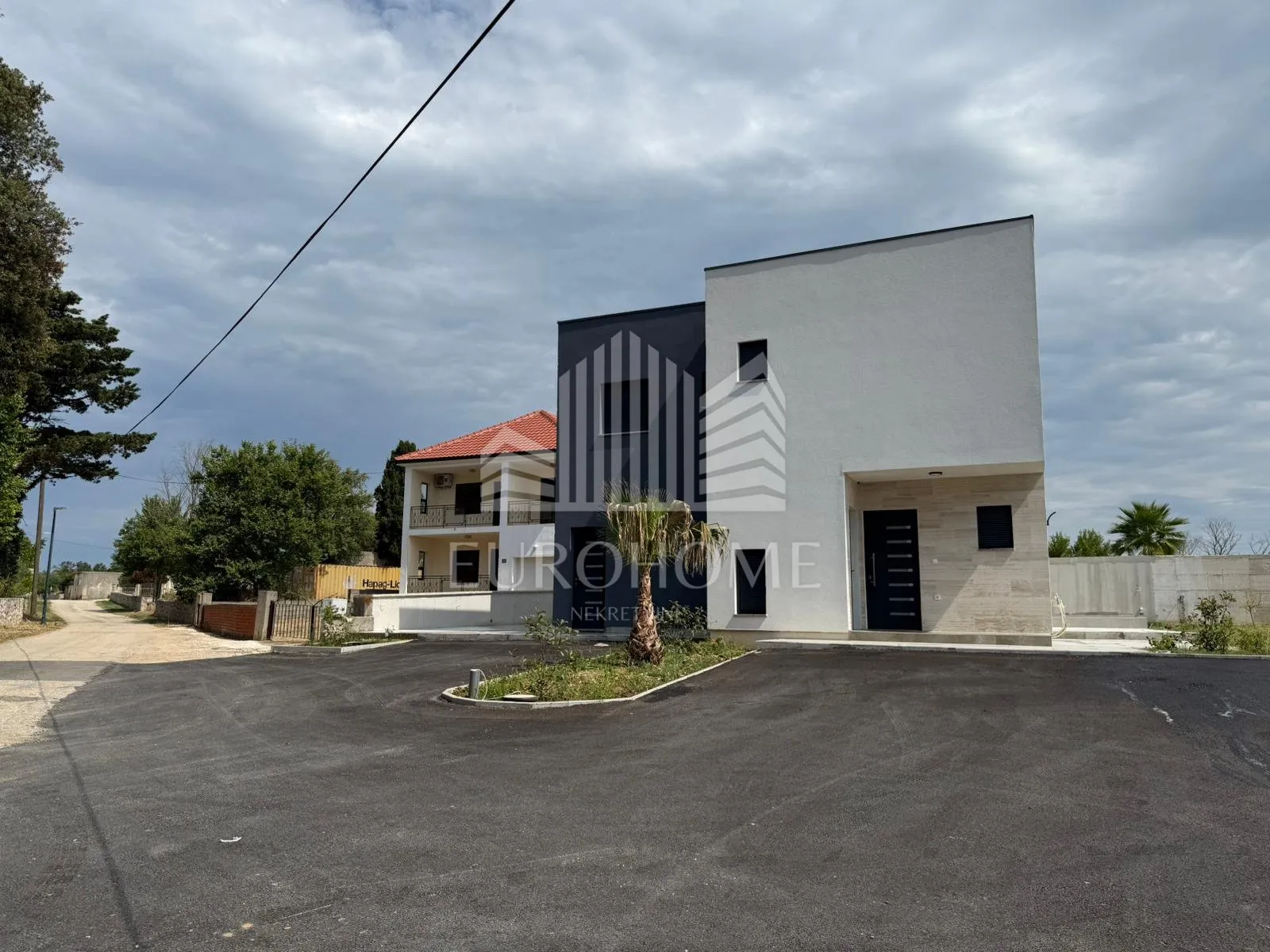 zaton, prekrasna kuća s bazenom (115 m2) + prostrana okućnica (250 m2) - slika 3