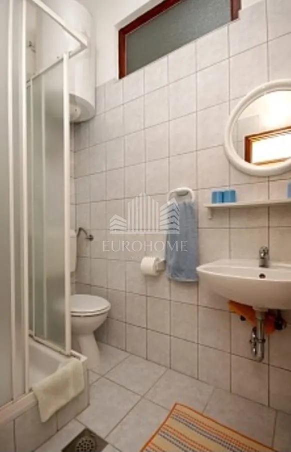 starigrad-paklenica, kuća sa 10 apartmana, 50 m od mora - slika 12