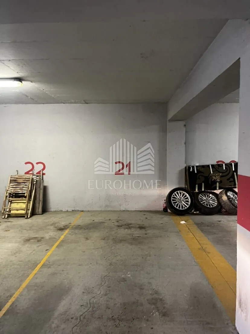 retfala, namješten trosoban stan, lift, garaža, 125m2 - slika 25
