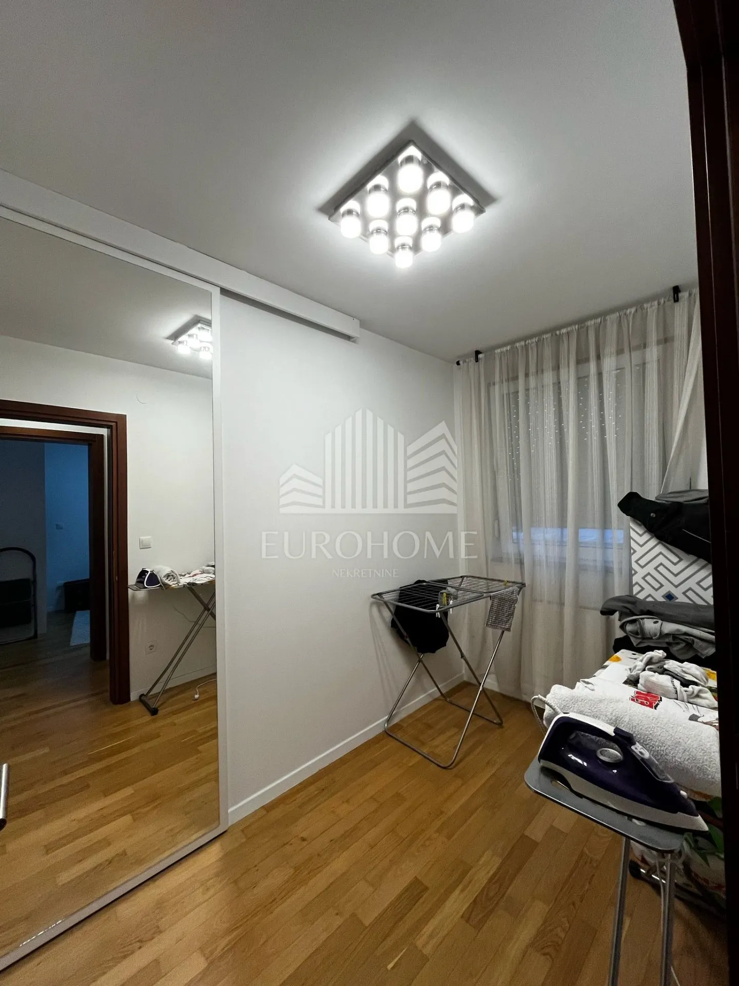 moderno namješten 3s penthouse 63m2, 2 lođe, vpm - veliko polje - - slika 12
