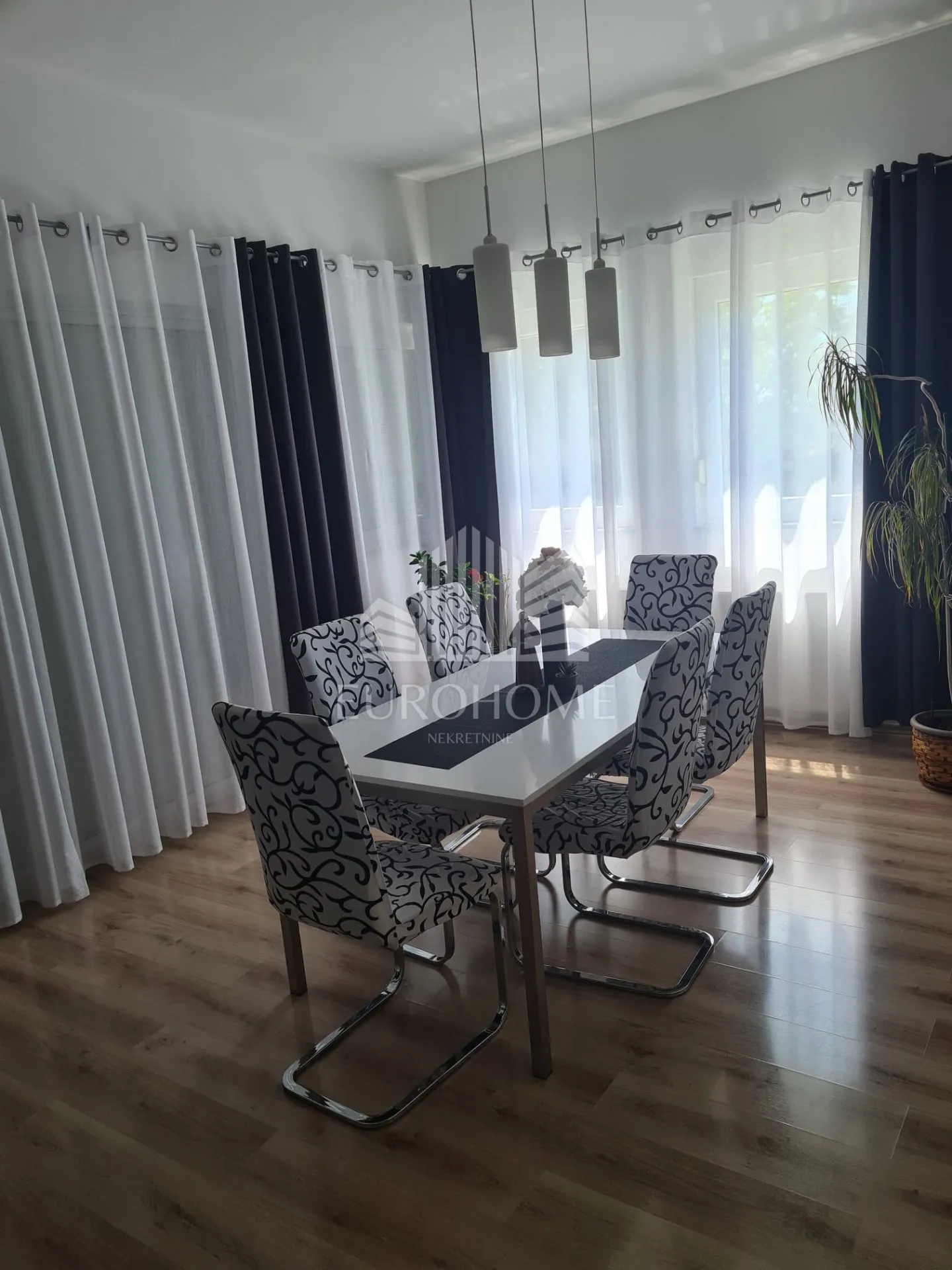 mikulići - kuća na tri etaže 1.607€/m2 - slika 46