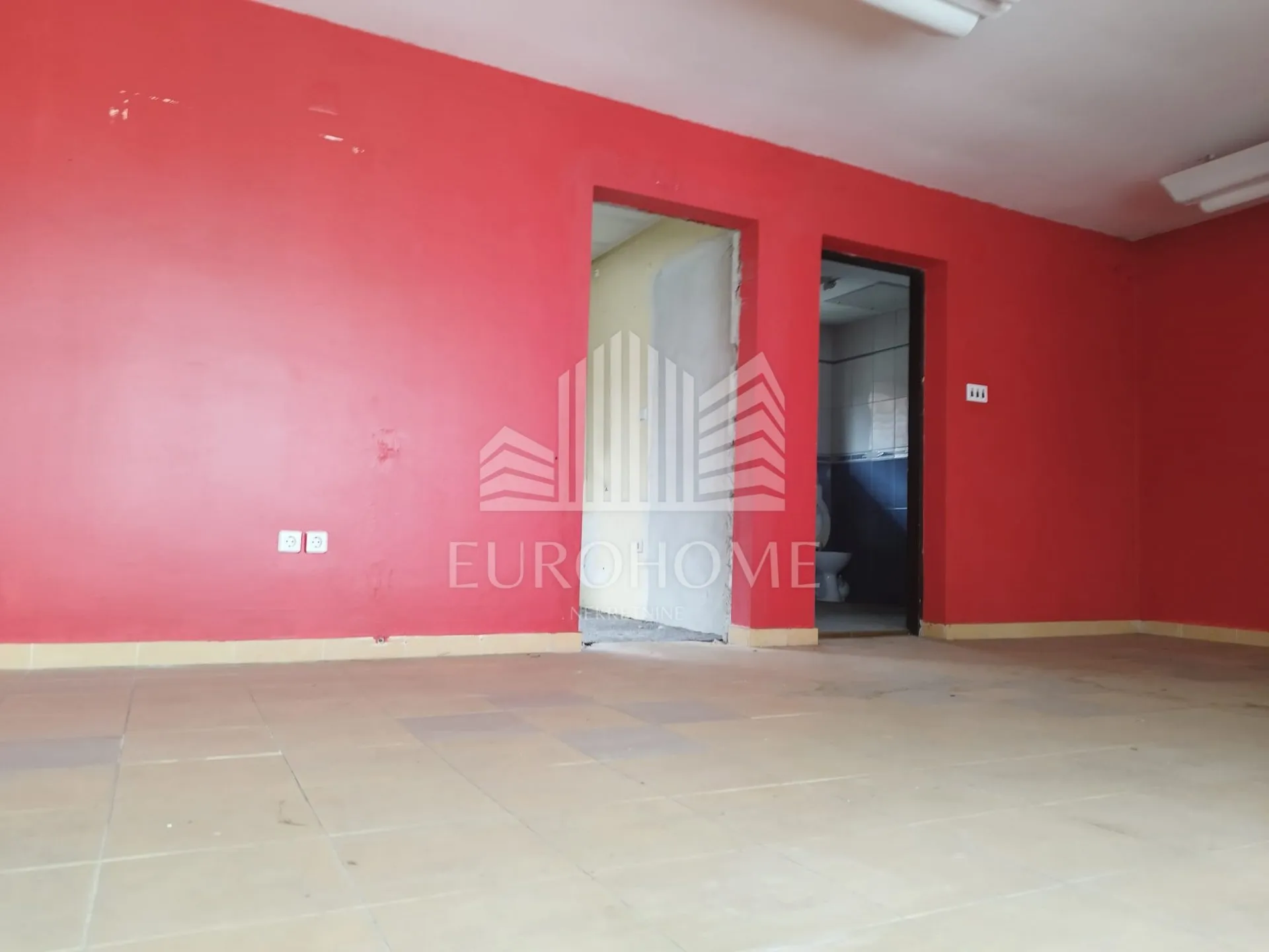 2 kuće, 500m2,1800 brp,zemljište 917 m2 -sesvete,prilika investitorima - slika 29