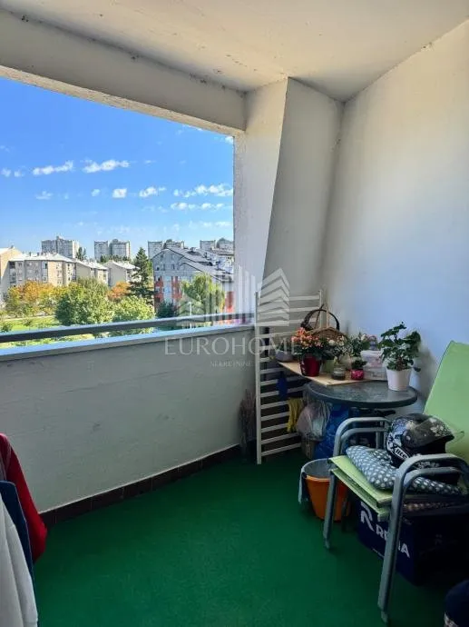 stan 68m², jarun, pogled na park - slika 11