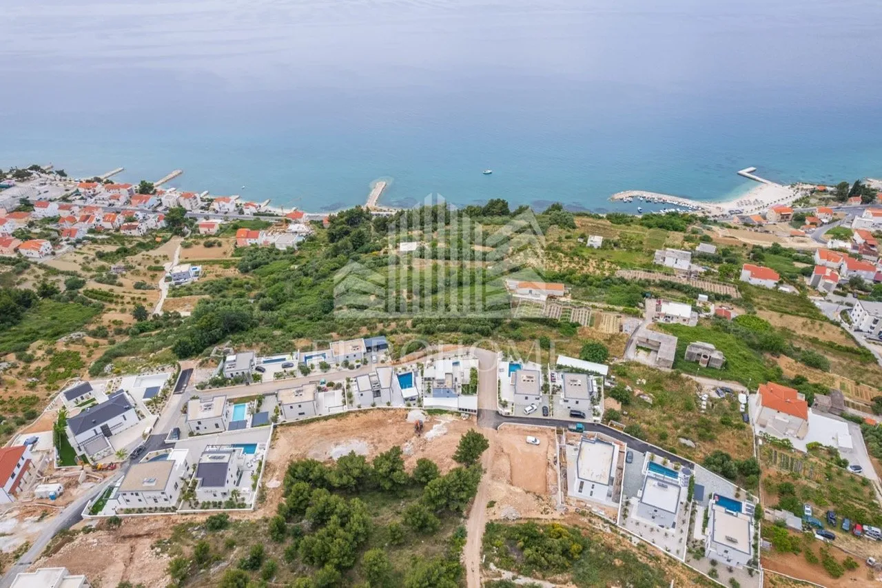 split, podstrana, urbana villa 300m od mora - slika 27