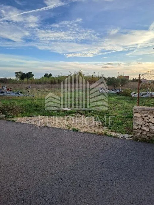 vrsi, građevinsko zemljište 1151 m2 - slika 2
