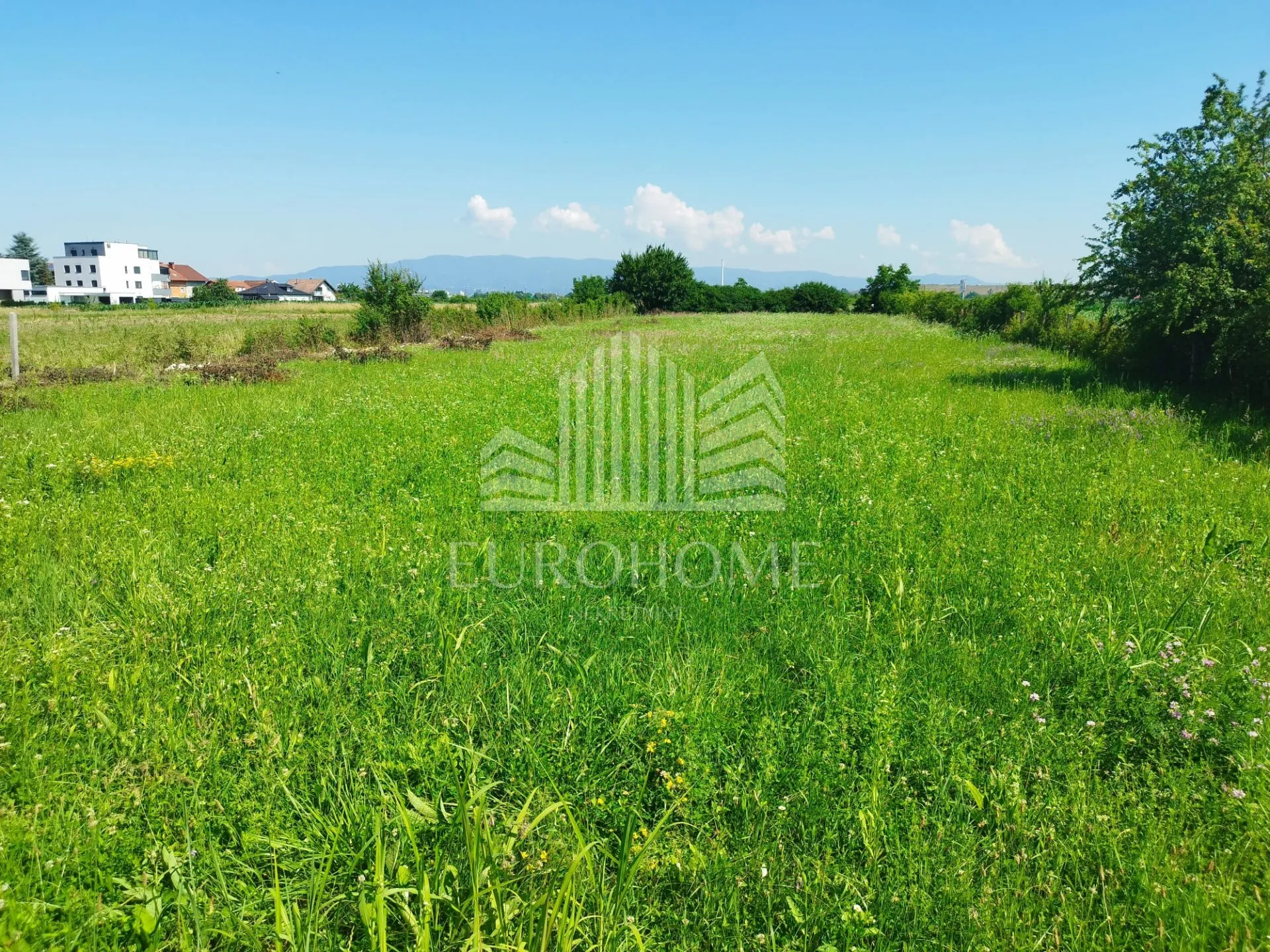atraktivno građevinsko zemljište, velika mlaka, 2000m2 - slika 2