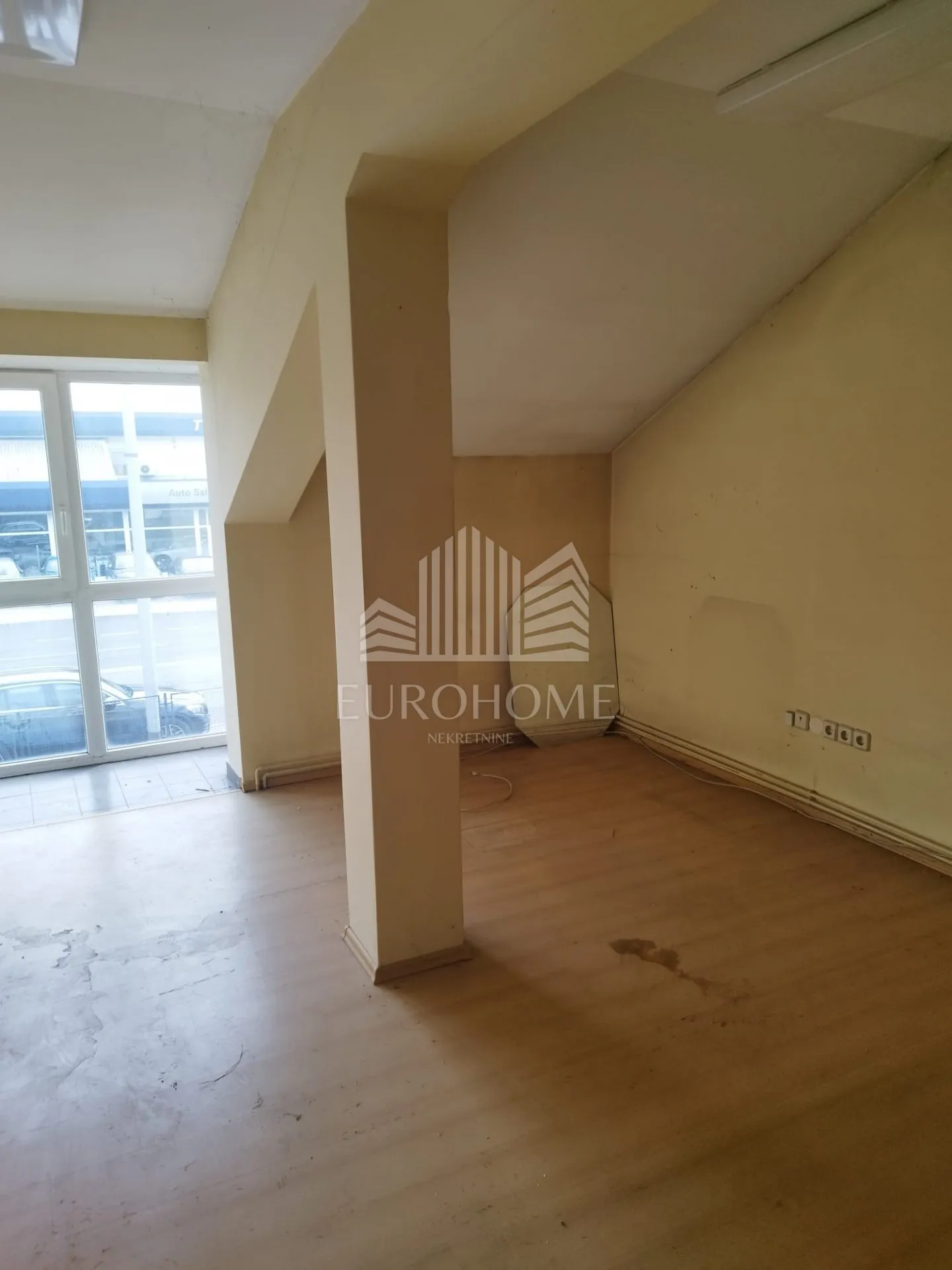 2 kuće, 500m2,1800 brp,zemljište 917 m2 -sesvete,prilika investitorima - slika 21
