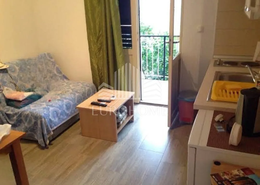 prilika!diklo, samostojeća kuća na dva kata sa 4 stana, 90 m od mora! - slika 22