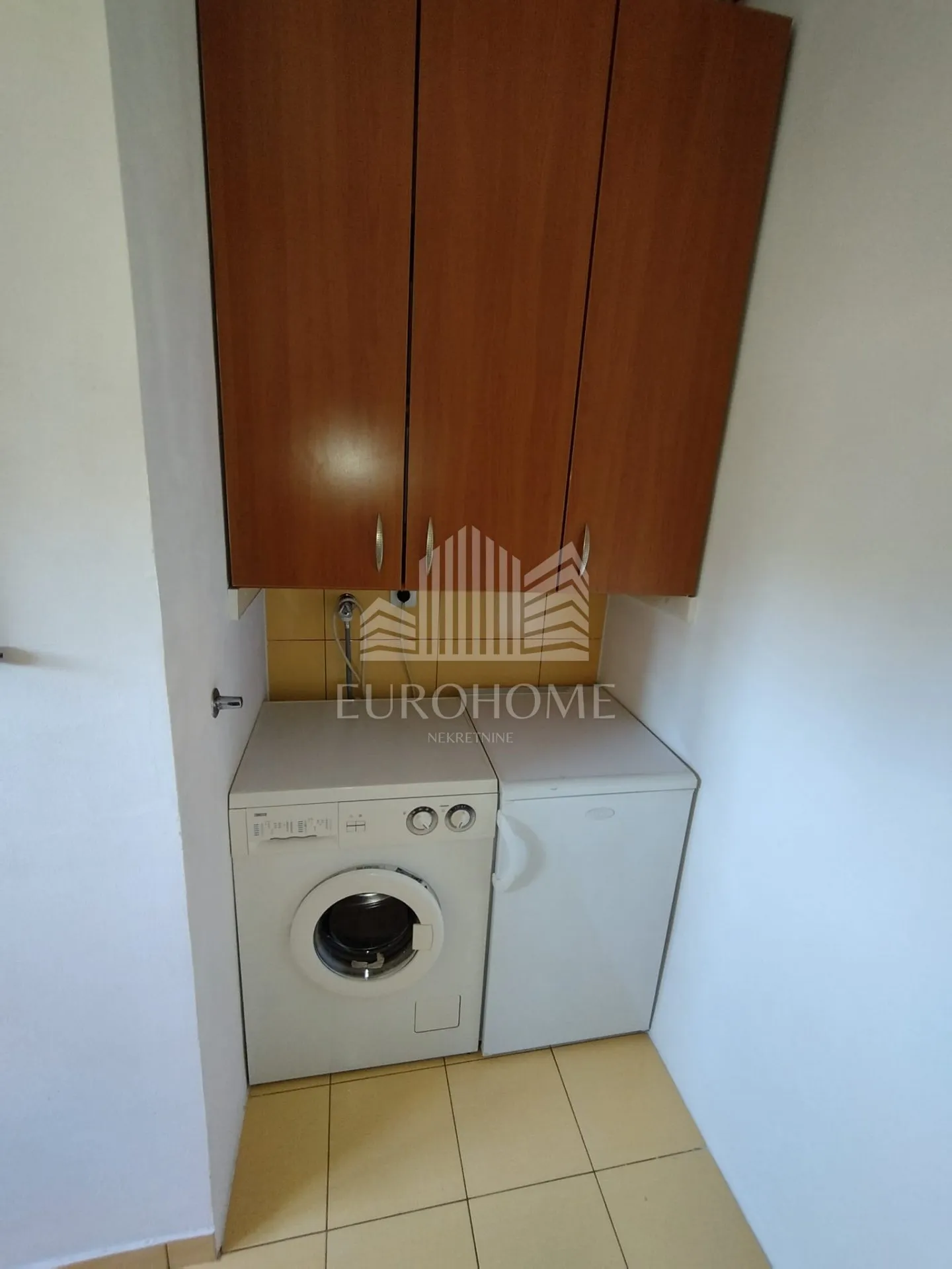 1s stan, 30 m2 za najam,centar, vodnikova - slika 7