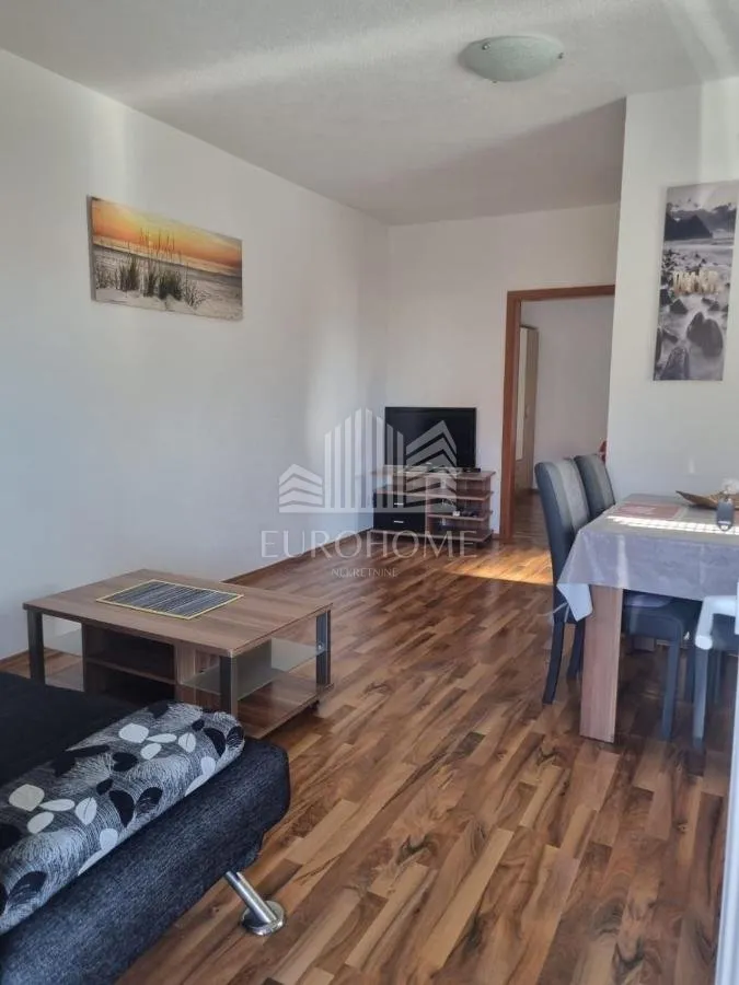 vir, uređena kuća sa 6 apartmana, 390m2 - slika 9