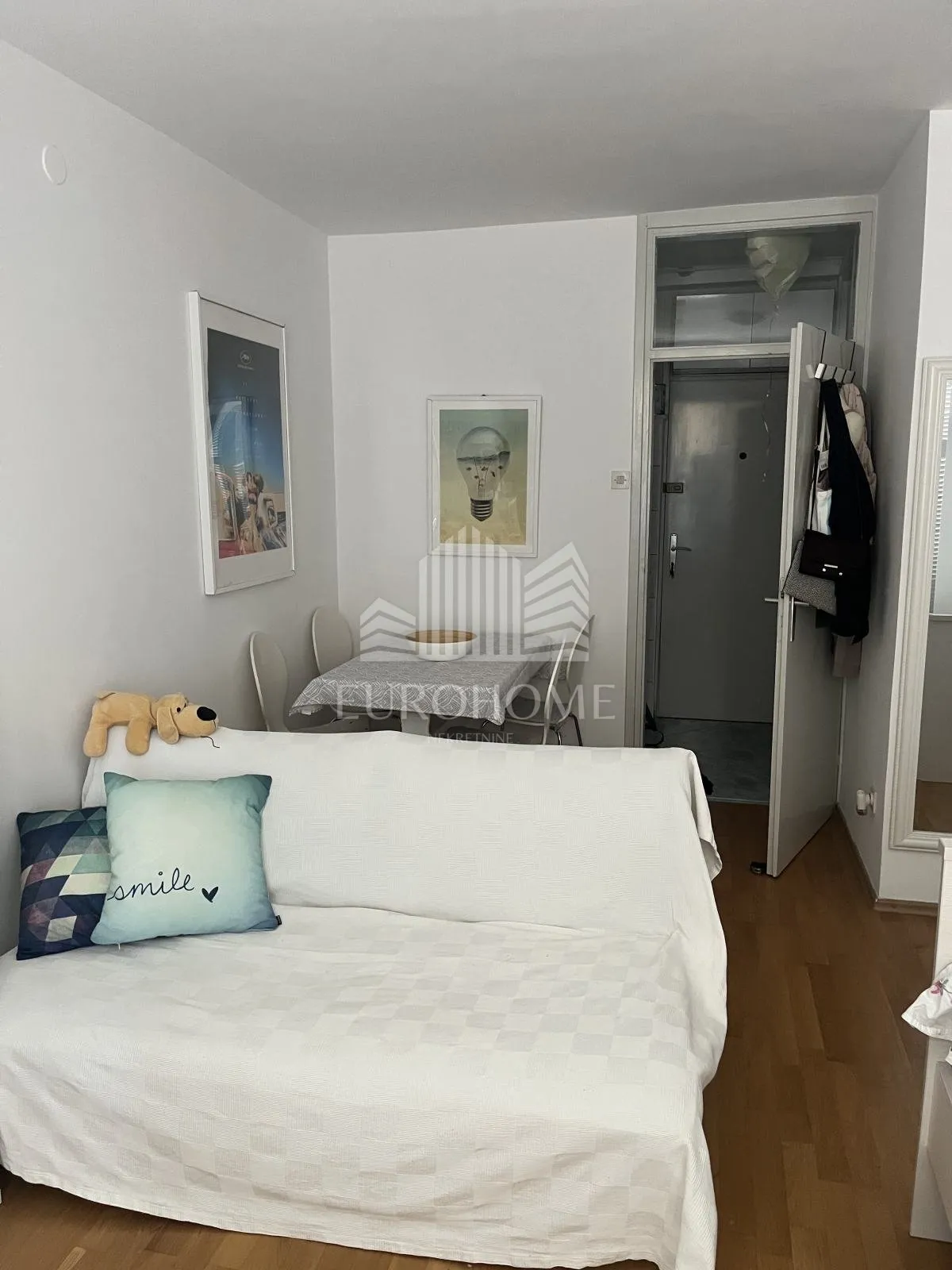 sveti filip i jakov, garsonijera drugi red do mora, 26 m² - slika 10