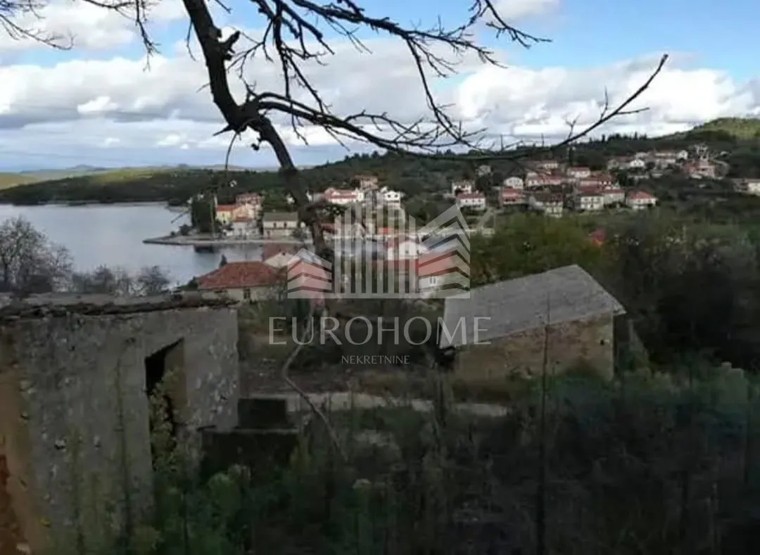 Luka, Dugi otok, građ.zemljište 150m od mora, 100€/m2 - Luka, Sali