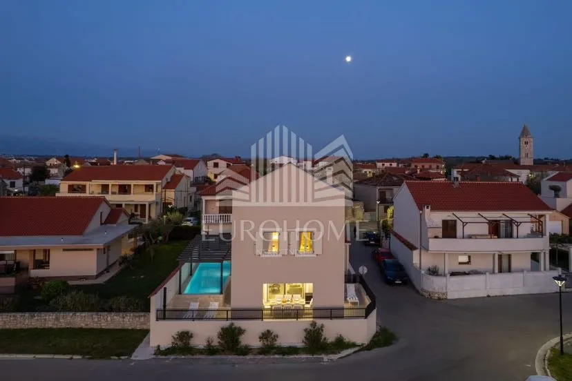 zadar, nin, villa prvi red do mora, 320m2 - slika 7