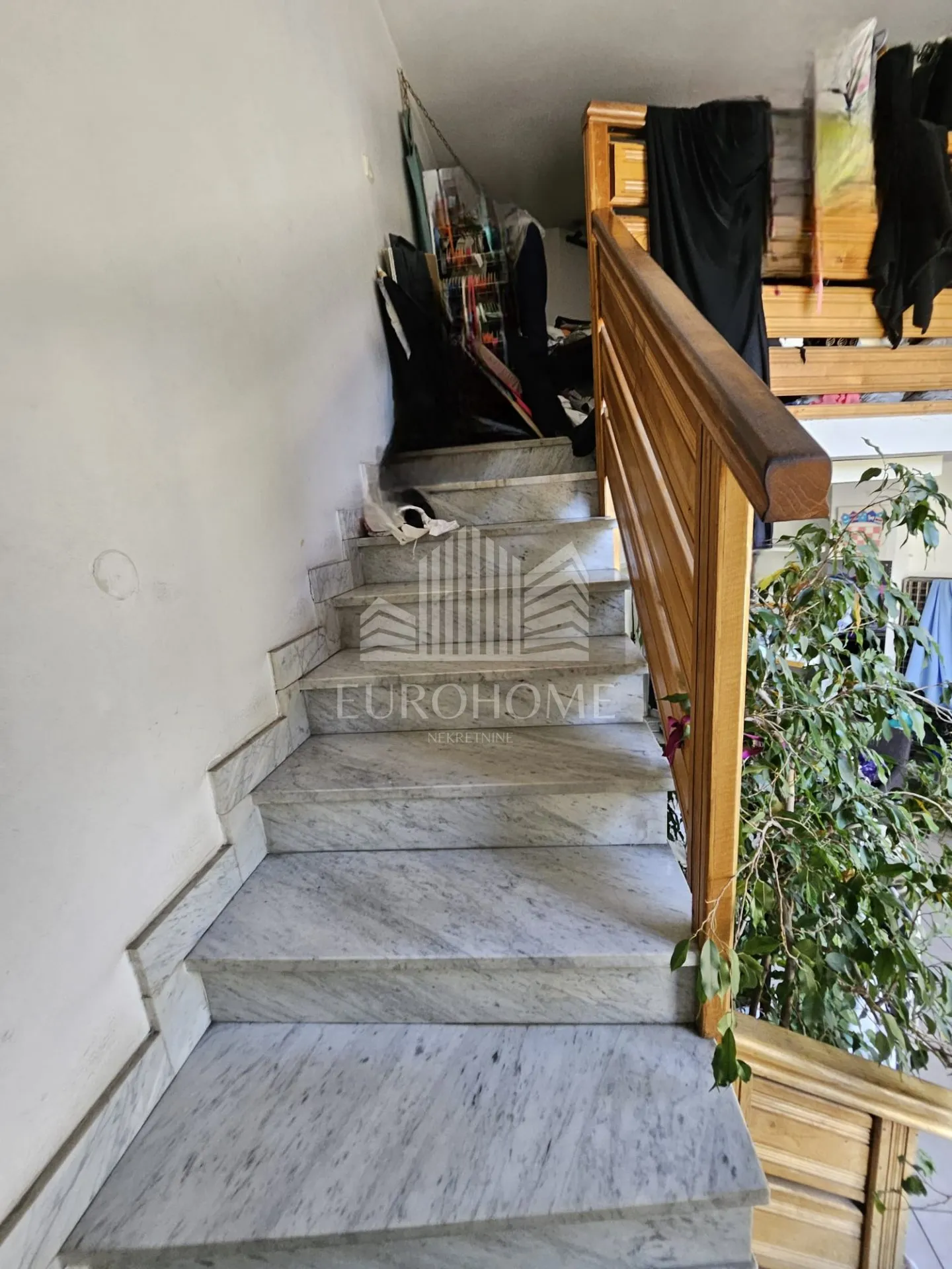prilika! poslovni prostor u prizemlju, petrići, 57m2+galerija! - slika 3