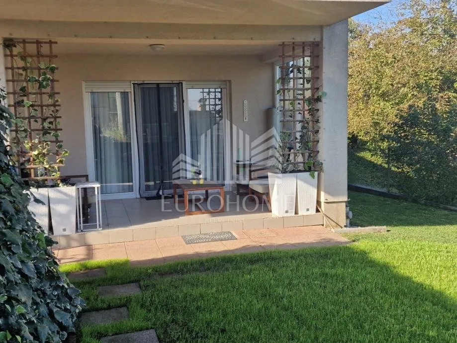 odlična cijena! 110 m² moderan stan, sv. nedelja - slika 5