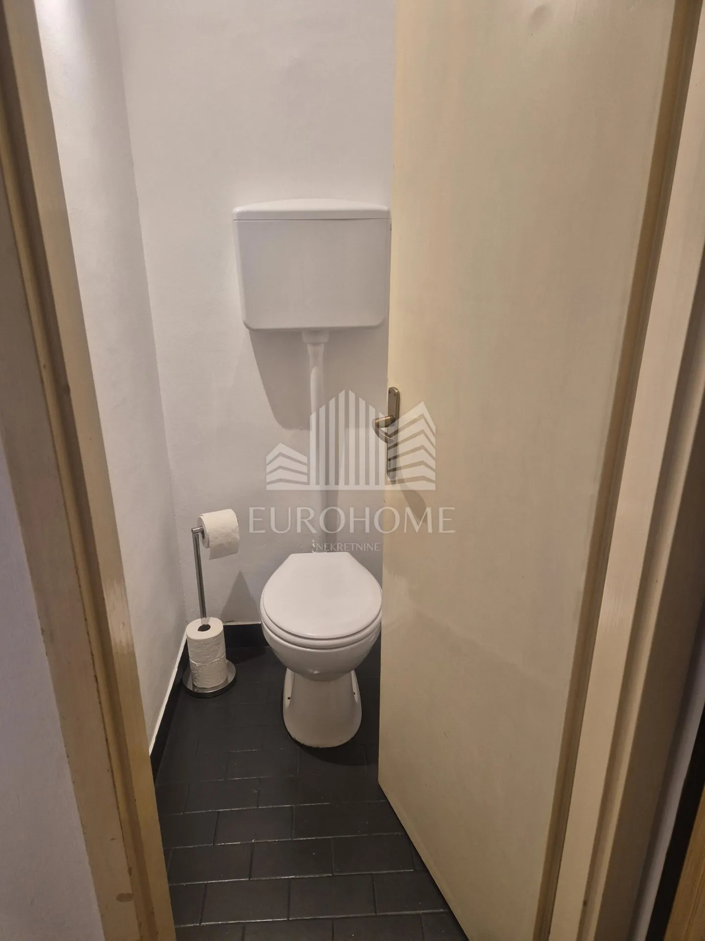namješten dvosoban stan 60m2 - ferenščica - - slika 8