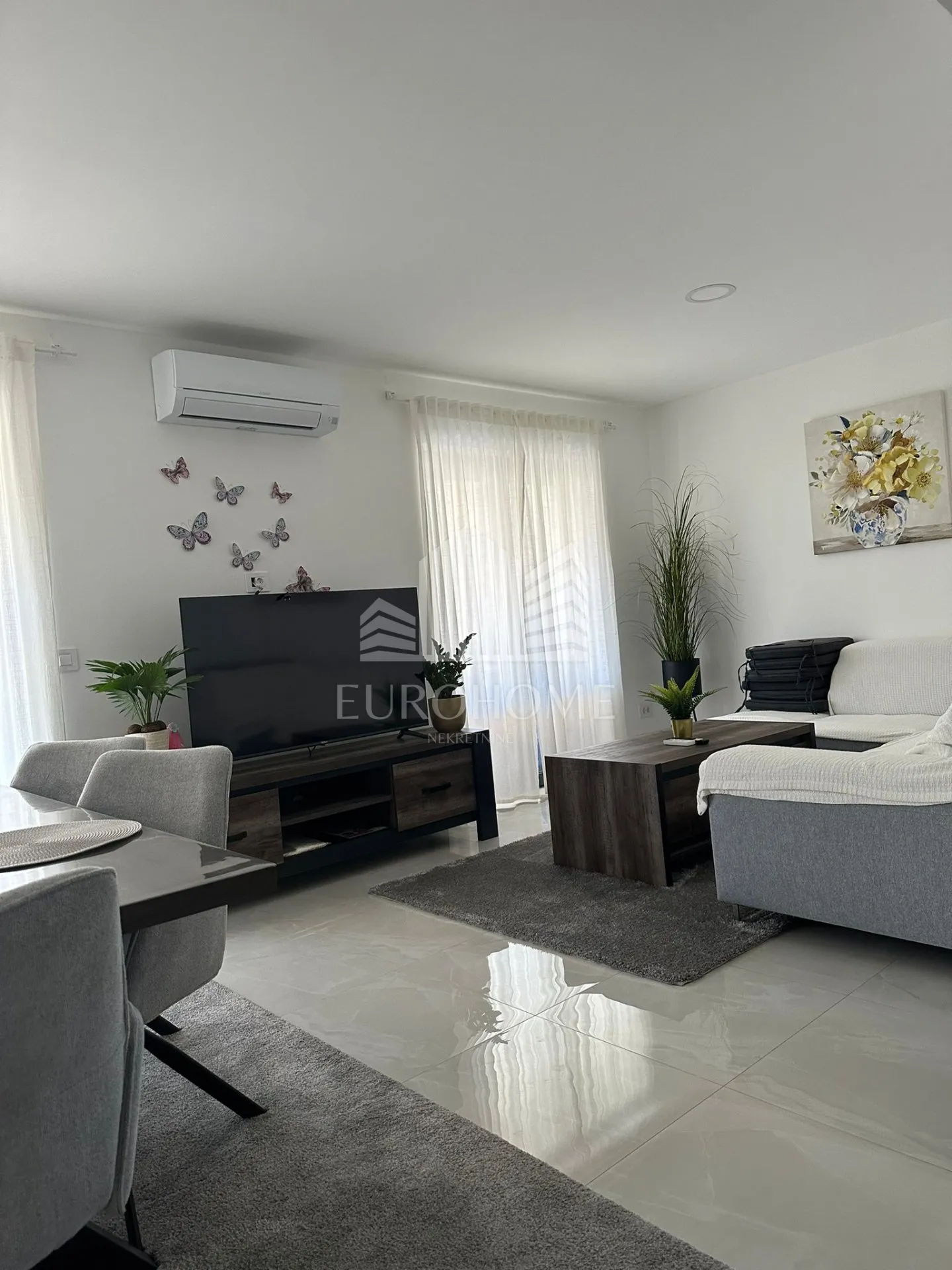 šibenik-vodice luksuzan kompletno namješten stan142.418m2 - slika 27