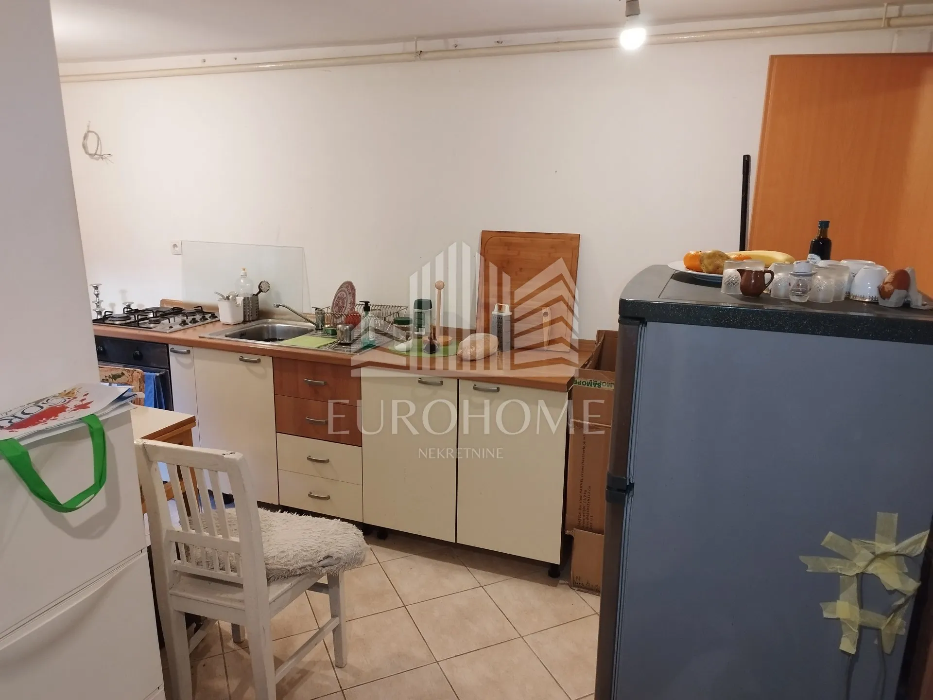 stan 35m2, veliki podrumski prostor75m2 u novoj vesi(medveščak) - slika 2