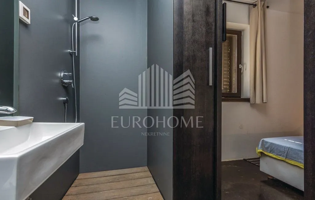 zadar-poluotok vrhunska nekretnina 160m2 - slika 13
