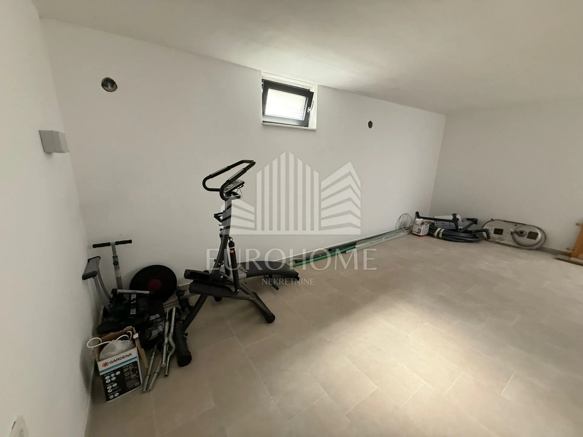 zaton, prekrasna kuća s bazenom (115 m2) + prostrana okućnica (250 m2) - slika 24