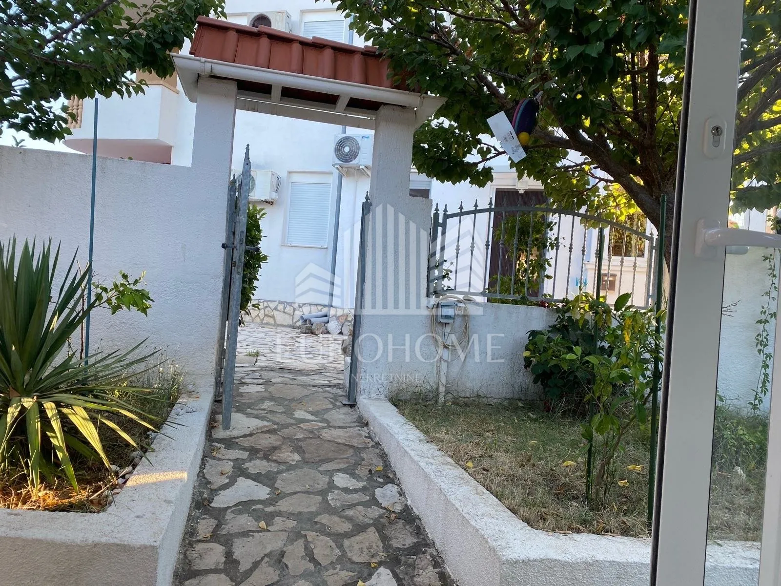 petrčane- šarmantan apartman, vrt, 119m2 - slika 20