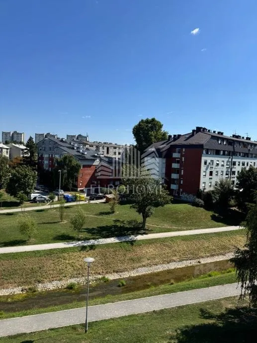 stan 68m², jarun, pogled na park - slika 12