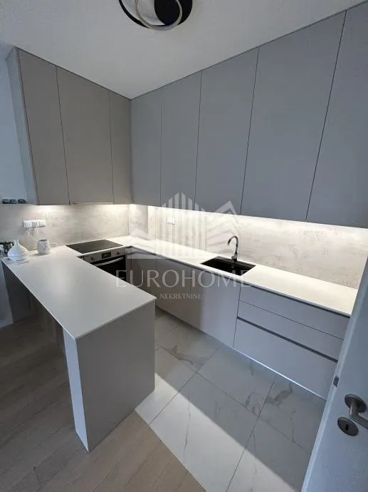 stan 105 m2, 3s - novogradnja, kod arena centra - slika 4