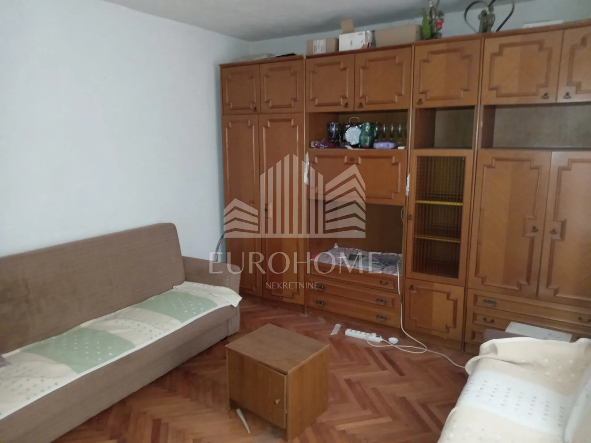 3- sobna kuća u centru, odlična lokacija - pag - slika 17