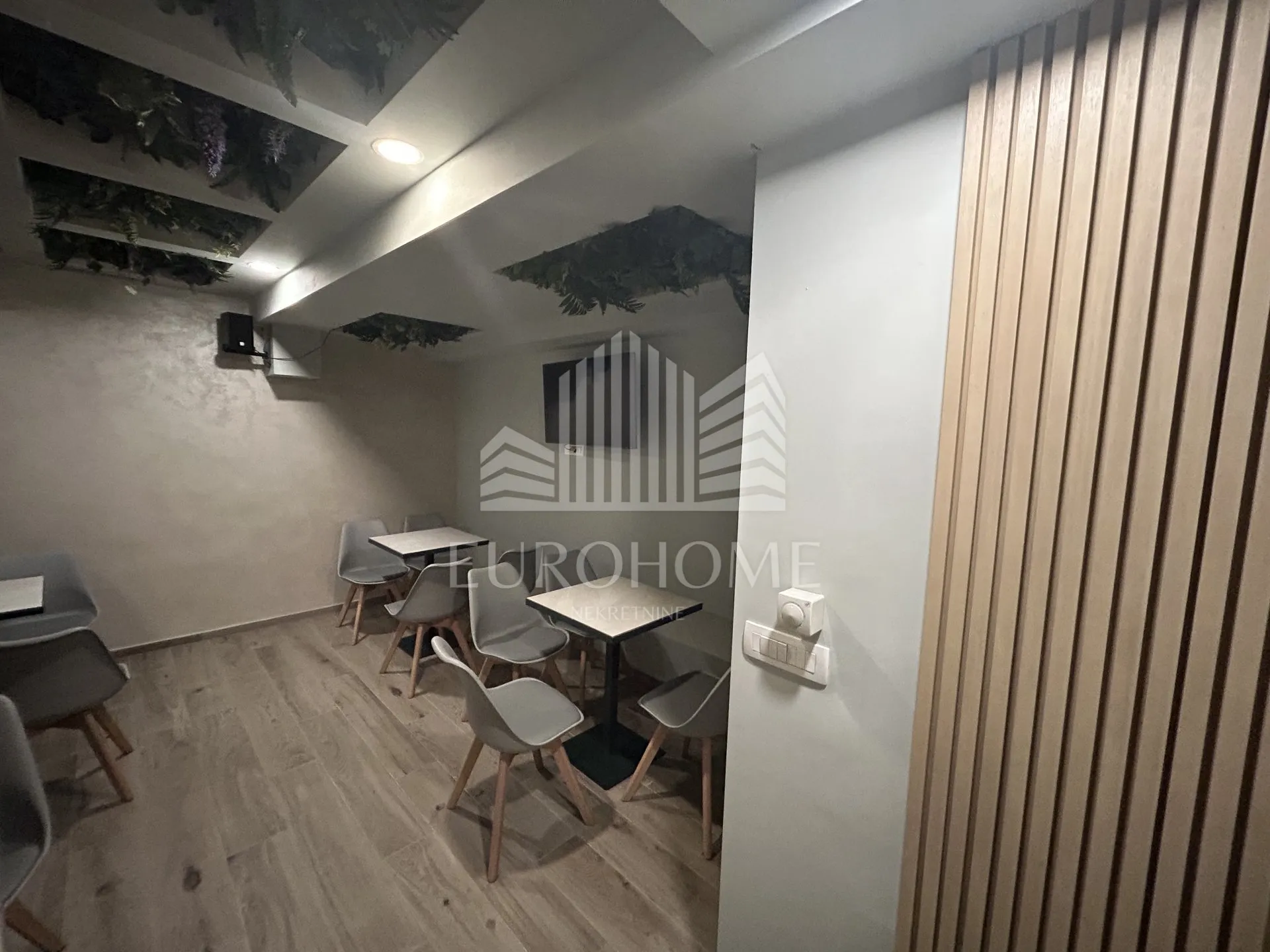 renoviran i opremljen poslovni prostor od 70m² u centru zagreba - slika 20