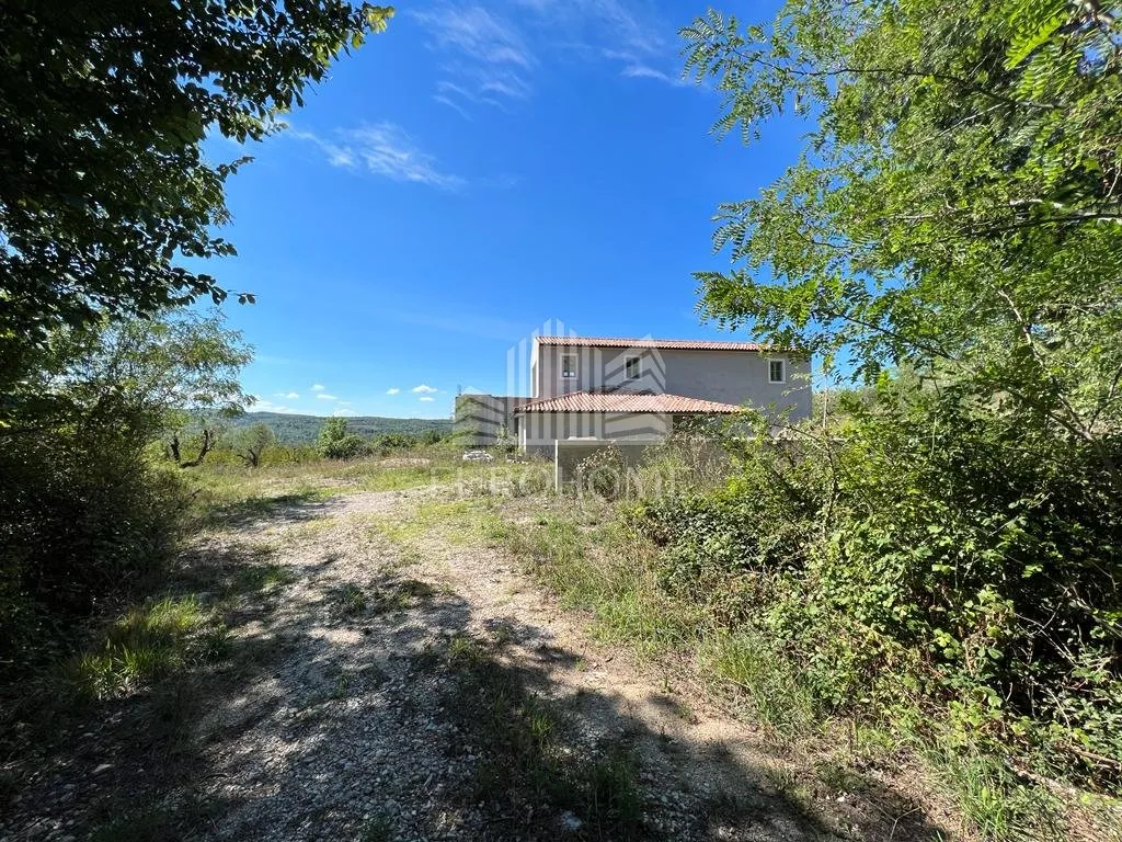 grožnjan, vila 184m2, zemljište 2442m2 - slika 8