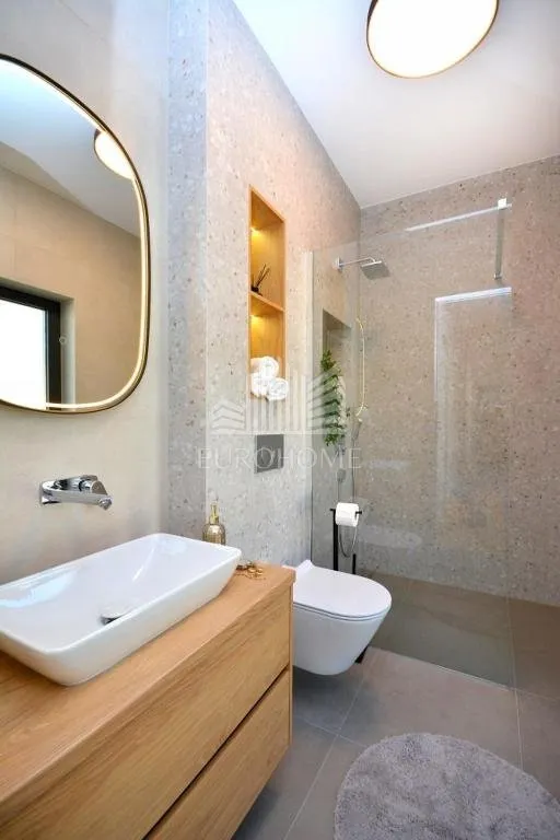 split, moderna villa, panoramski pogled, 223m2 - slika 17