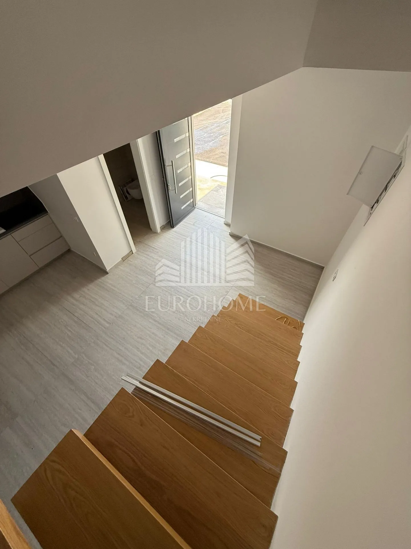 zaton, prekrasna kuća s bazenom (115 m2) + prostrana okućnica (250 m2) - slika 20