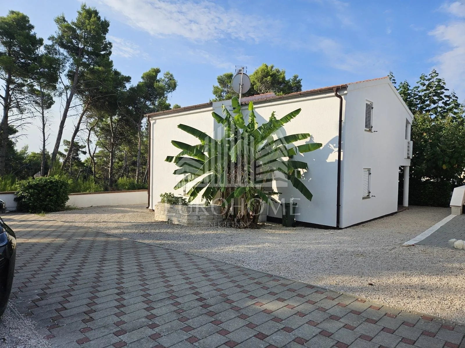 VIR, Samostojeća kuća netom uz more, 84m2